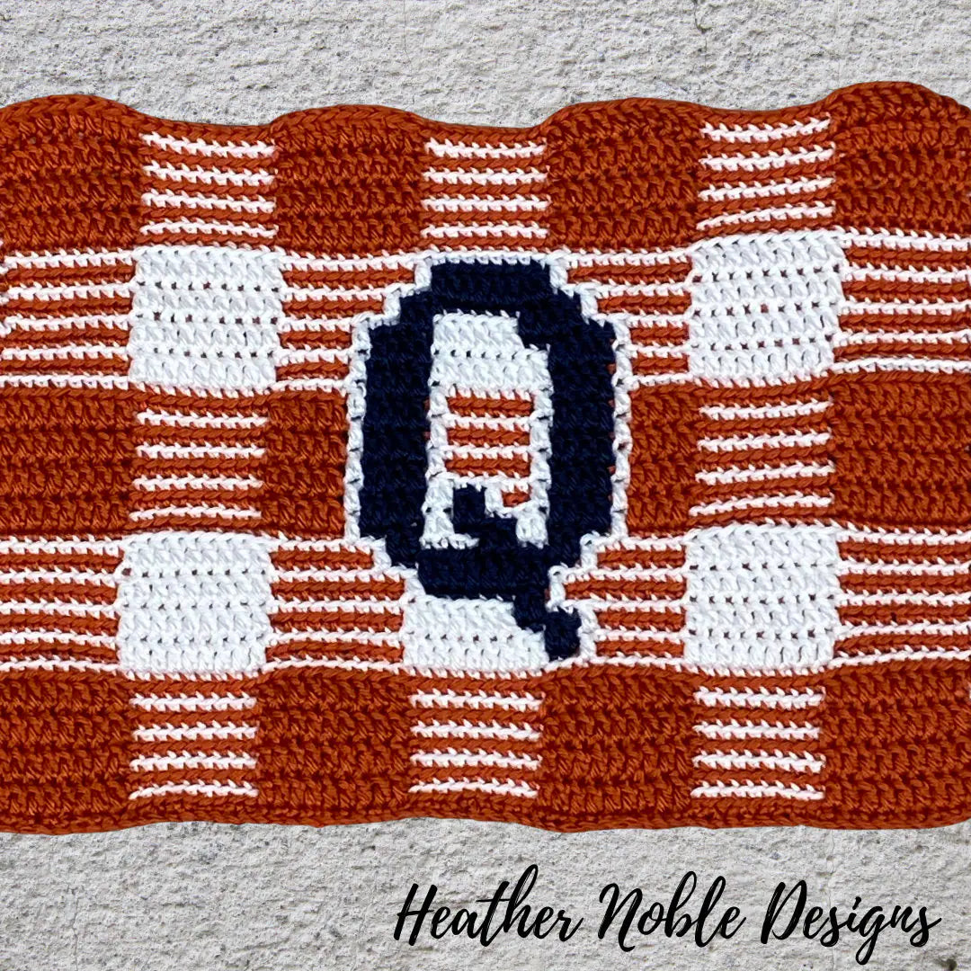 Monogram "Q" Gingham Placemat