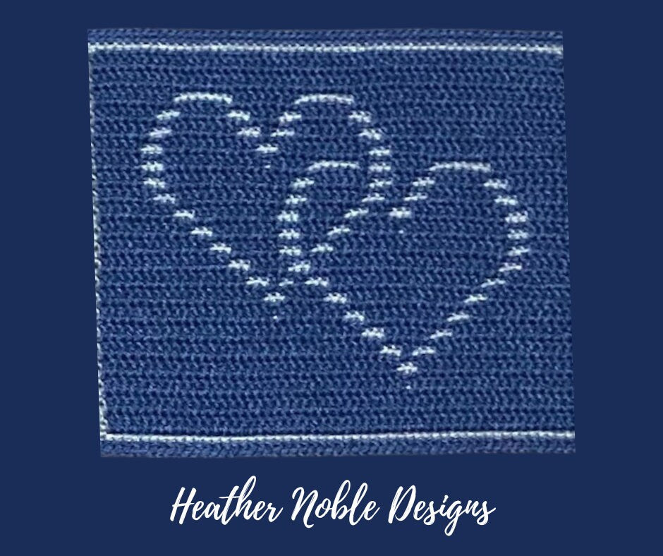Interlocking Hearts Table Runner