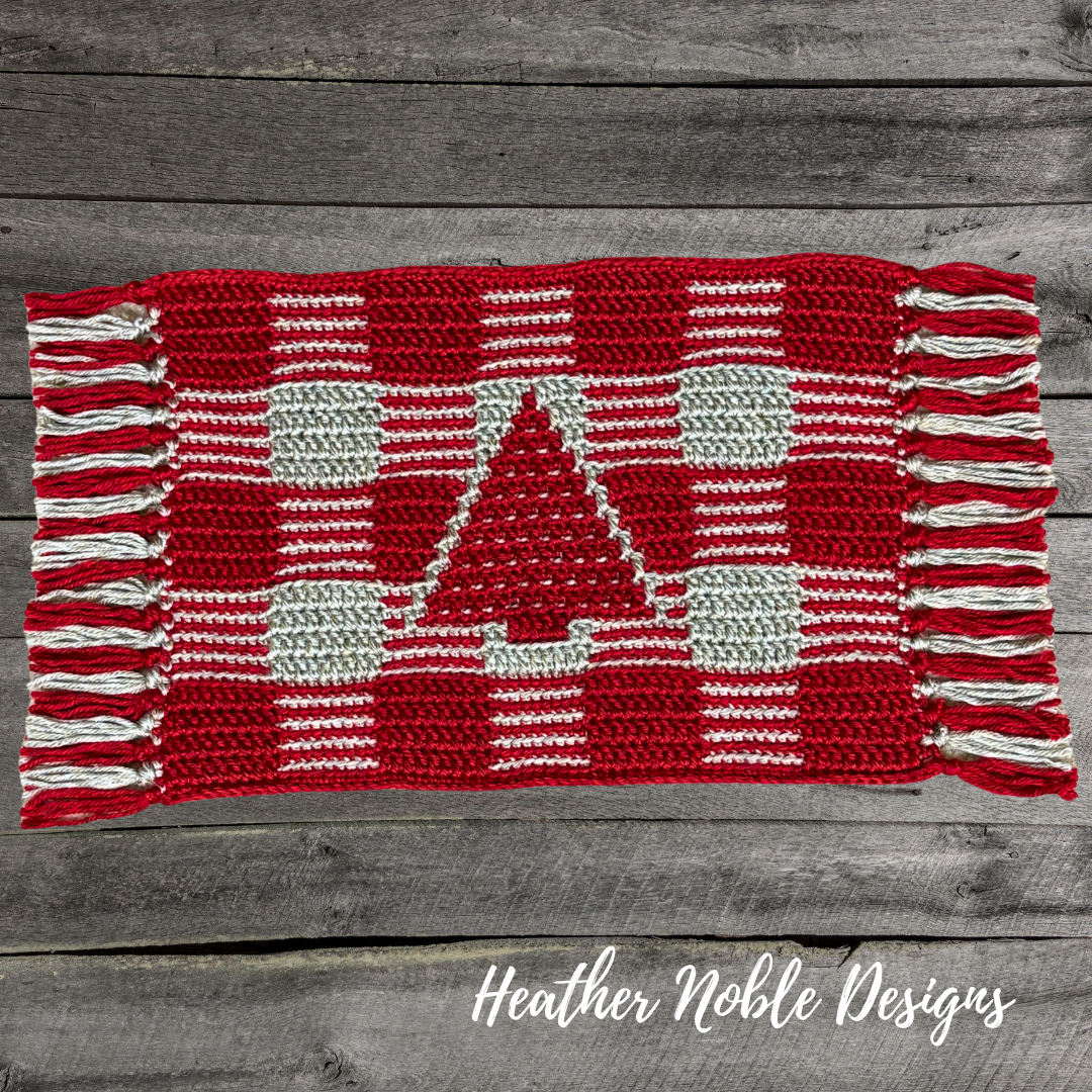 Christmas Tree Placemat – Mosaic Crochet Pattern (PDF Pattern)