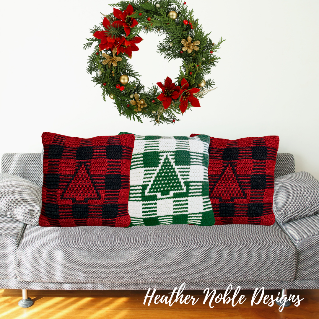Christmas Tree Pillow – Mosaic Crochet Pattern (PDF Pattern)