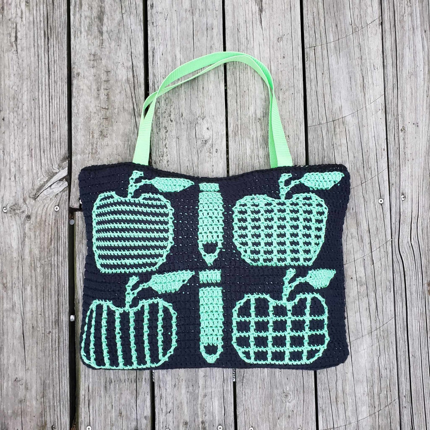 Apples for the Teacher Tote, Mosaic Crochet Pattern (PDF Pattern)
